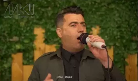 دانلود آهنگ یه گولباخیهکهی قهسر شیرینه آیت احمدنژاد + متن آهنگ آیت احمدنژاد یه گولباخیه که ی قه سر شیرینه