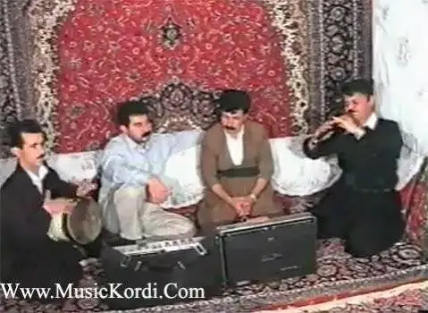 حسین بهمنی و یزدان منوچهری